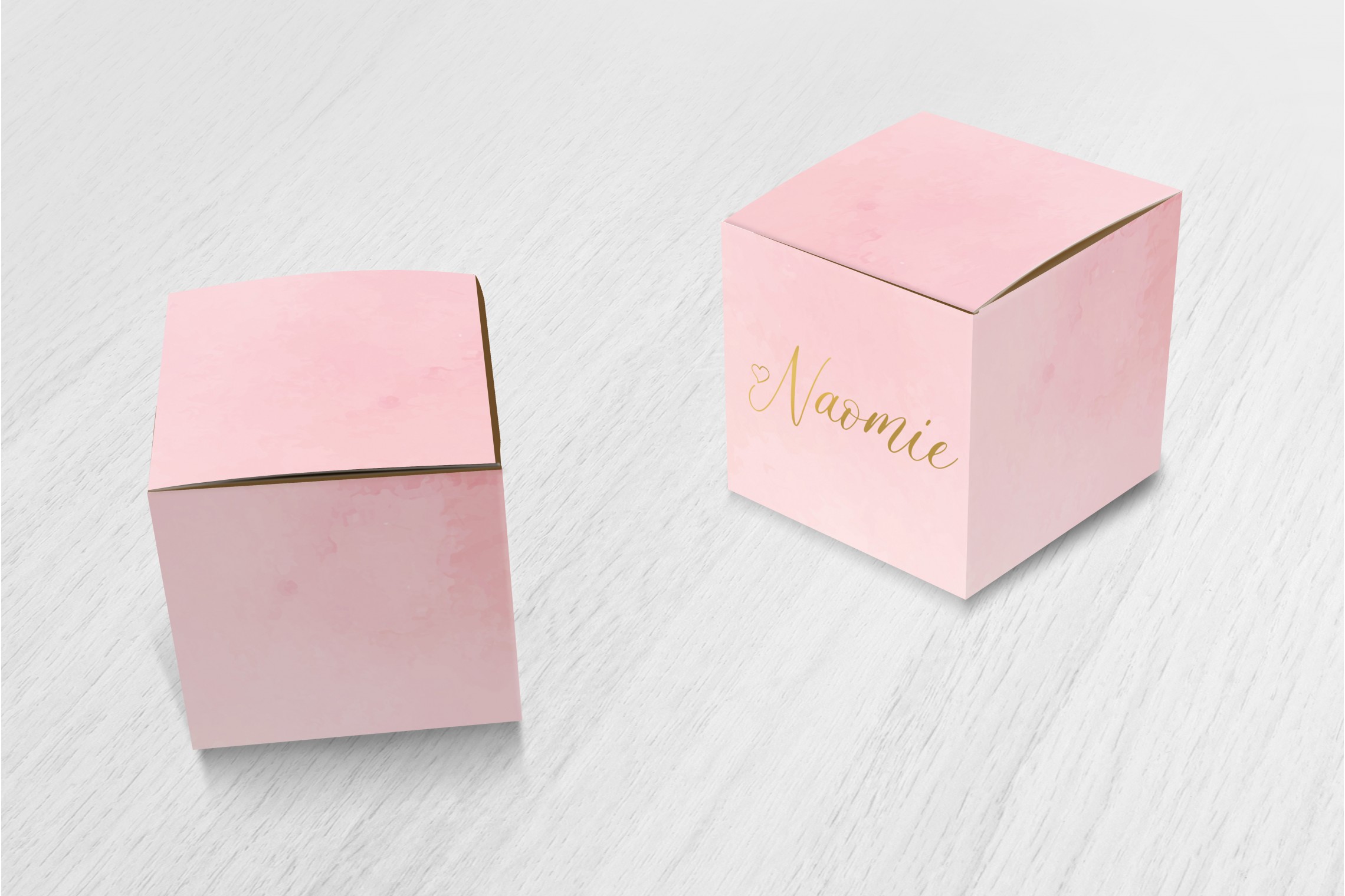 Roze met een gouden hart