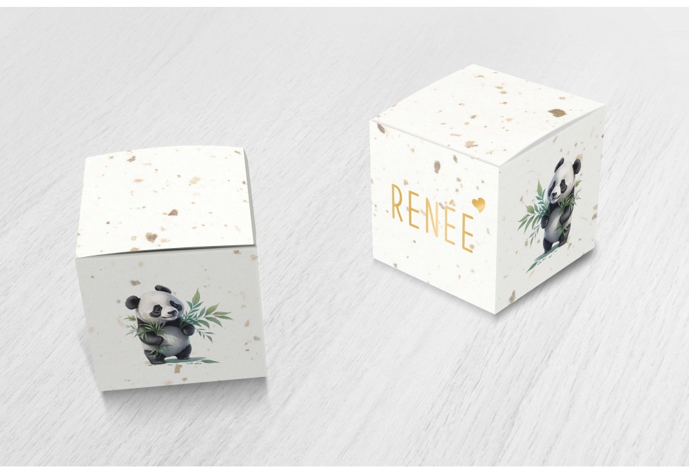 Kleine panda met blaadjes vast Kleine panda met blaadjes vast