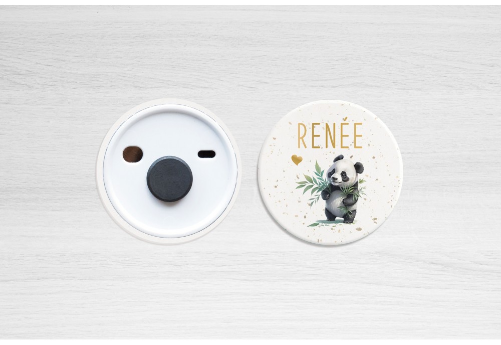 Kleine panda met blaadjes vast Kleine panda met blaadjes vast