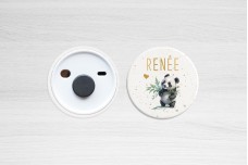 Kleine panda met blaadjes vast Kleine panda met blaadjes vast