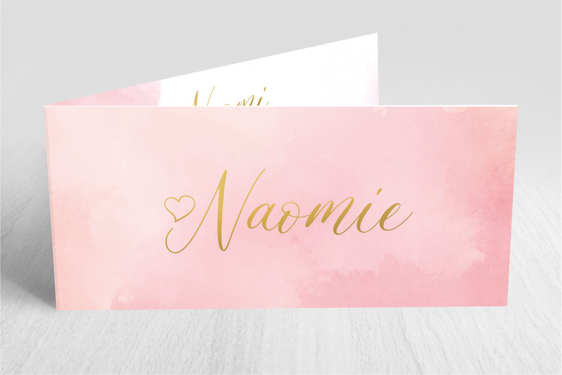 Roze met een gouden hart