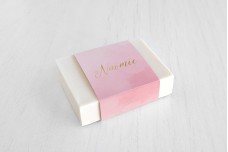 Roze met een gouden hart